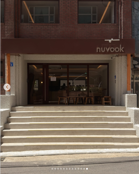 누부크 (nuvook) 음식과 매장을 소개한 공개 카드